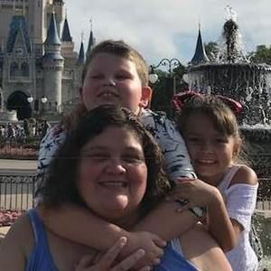 Meet your Posher, Annette